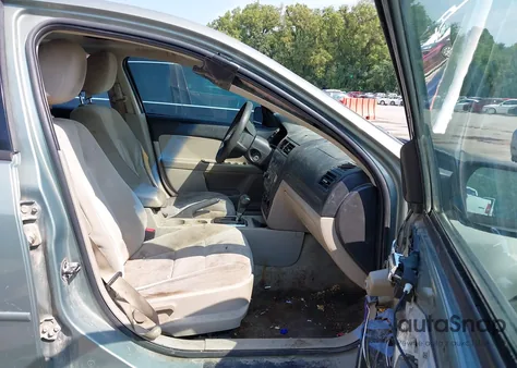 2009 Ford Fusion Se z USA, uszkodzony, nr VIN 3FAHP07179R156763